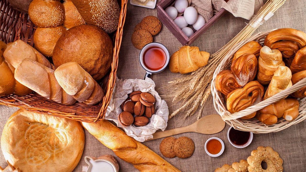 Best Breads and Buns Making Course in Delhi | Expert Training 